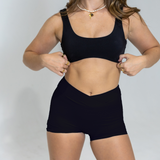 ALIGNSCRUNCHSHORTS_BLACK